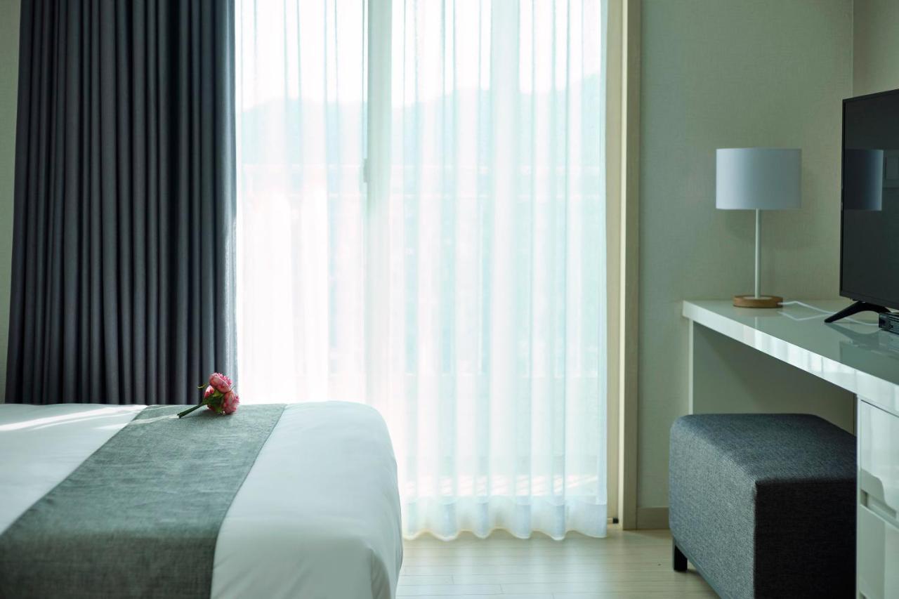 Geoje Leein Stay Hotel Екстер'єр фото