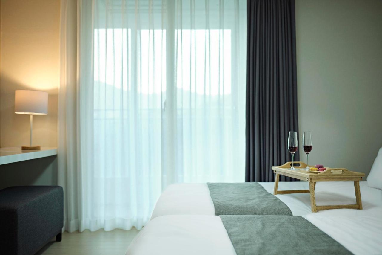 Geoje Leein Stay Hotel Екстер'єр фото