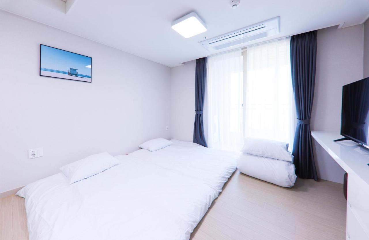 Geoje Leein Stay Hotel Екстер'єр фото